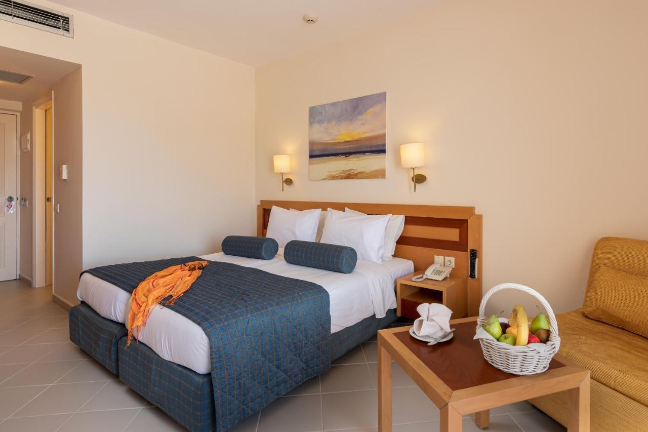 Anissa Beach Hotel Chersonissos Buitenkant foto